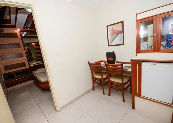 Hotel Premier (Adults Only)